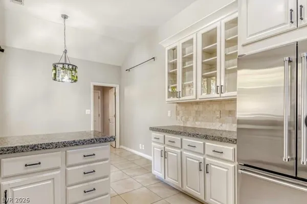 $2,950 | 8243 Round Hills Circle, Las Vegas, NV 89113