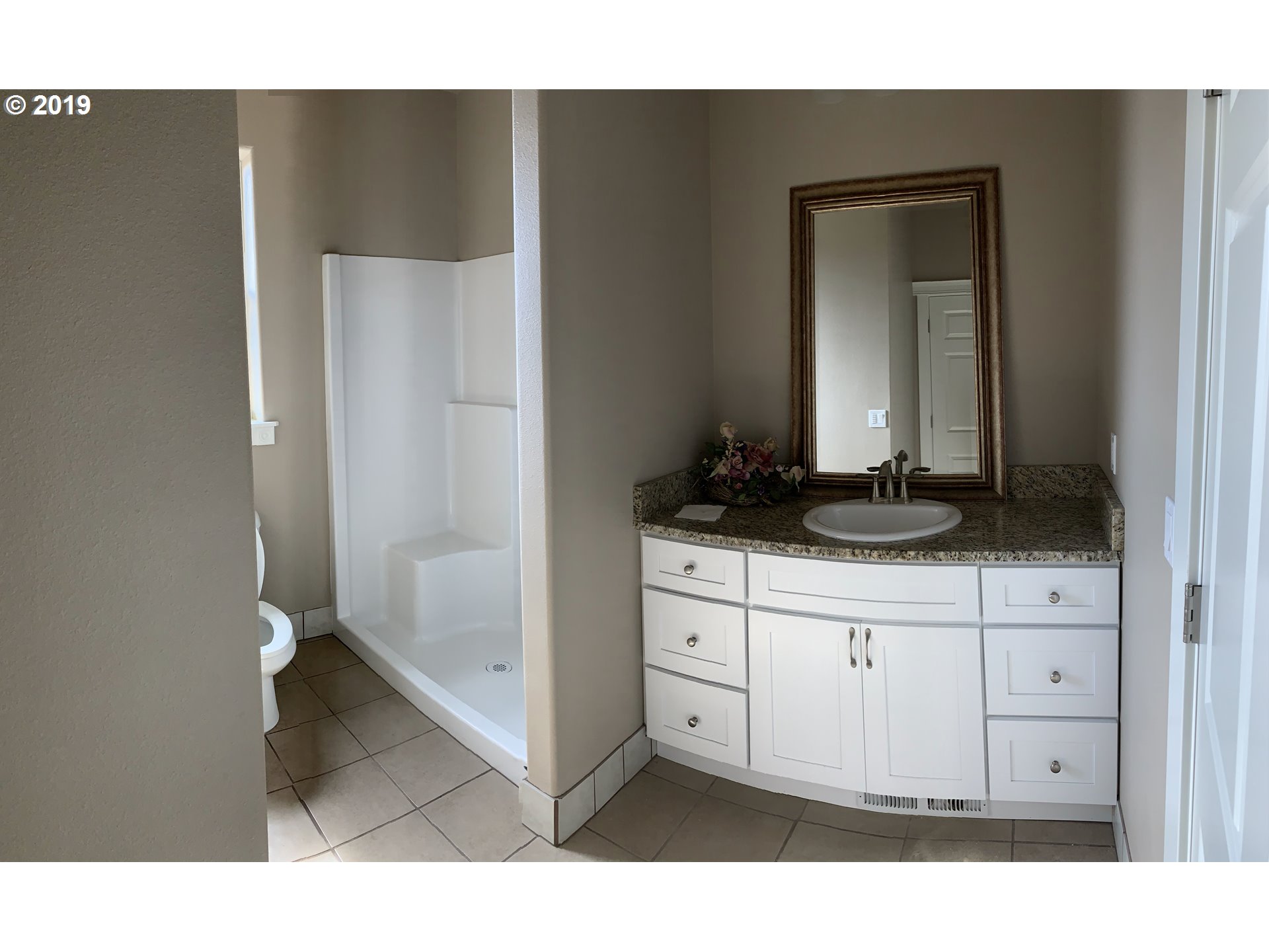 8790 Portland Road Northeast Salem, OR 97305 - Photo 14 of 32 Gallery Image 14