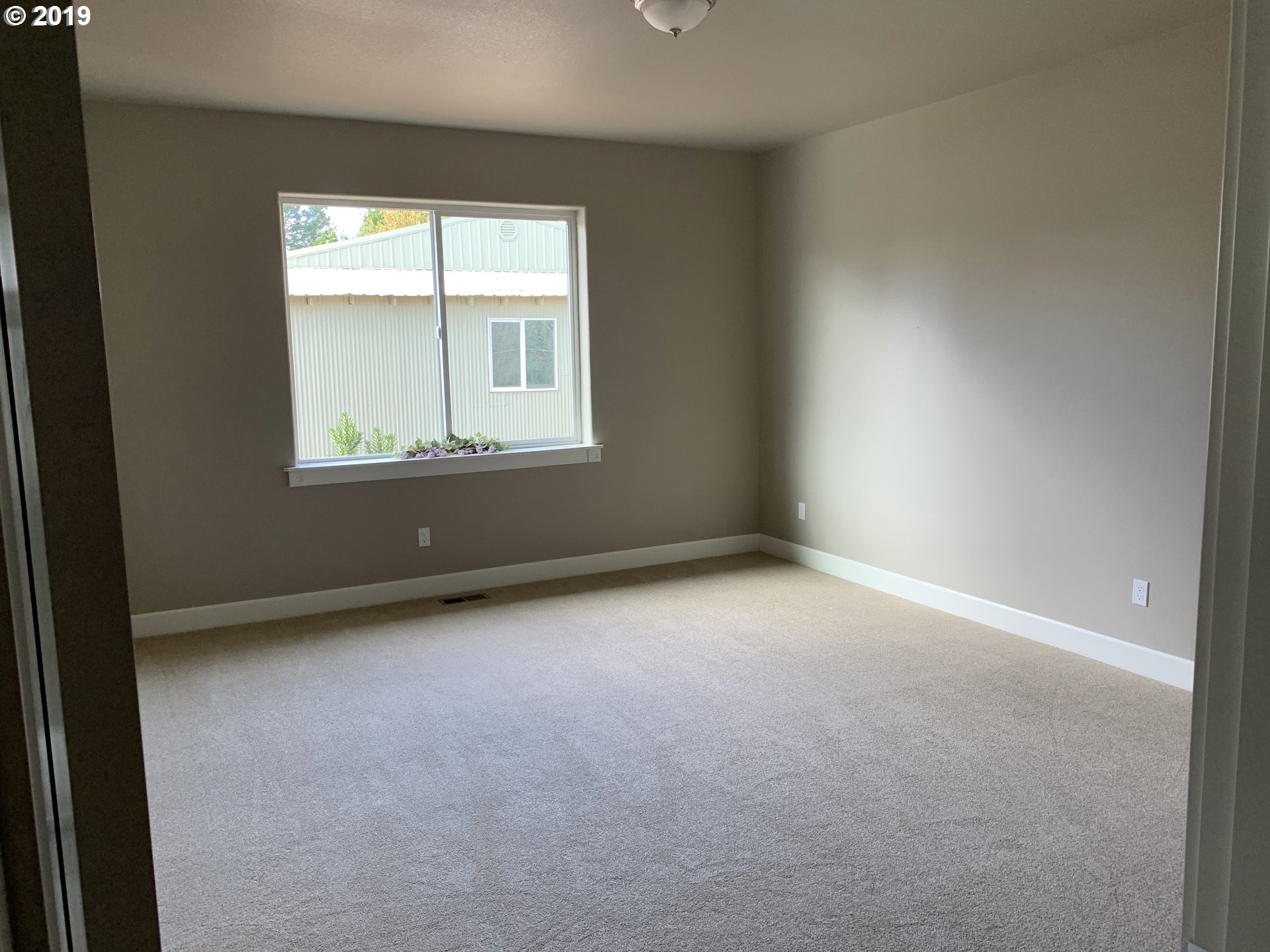 8790 Portland Road Northeast Salem, OR 97305 - Photo 22 of 32 Gallery Image 22