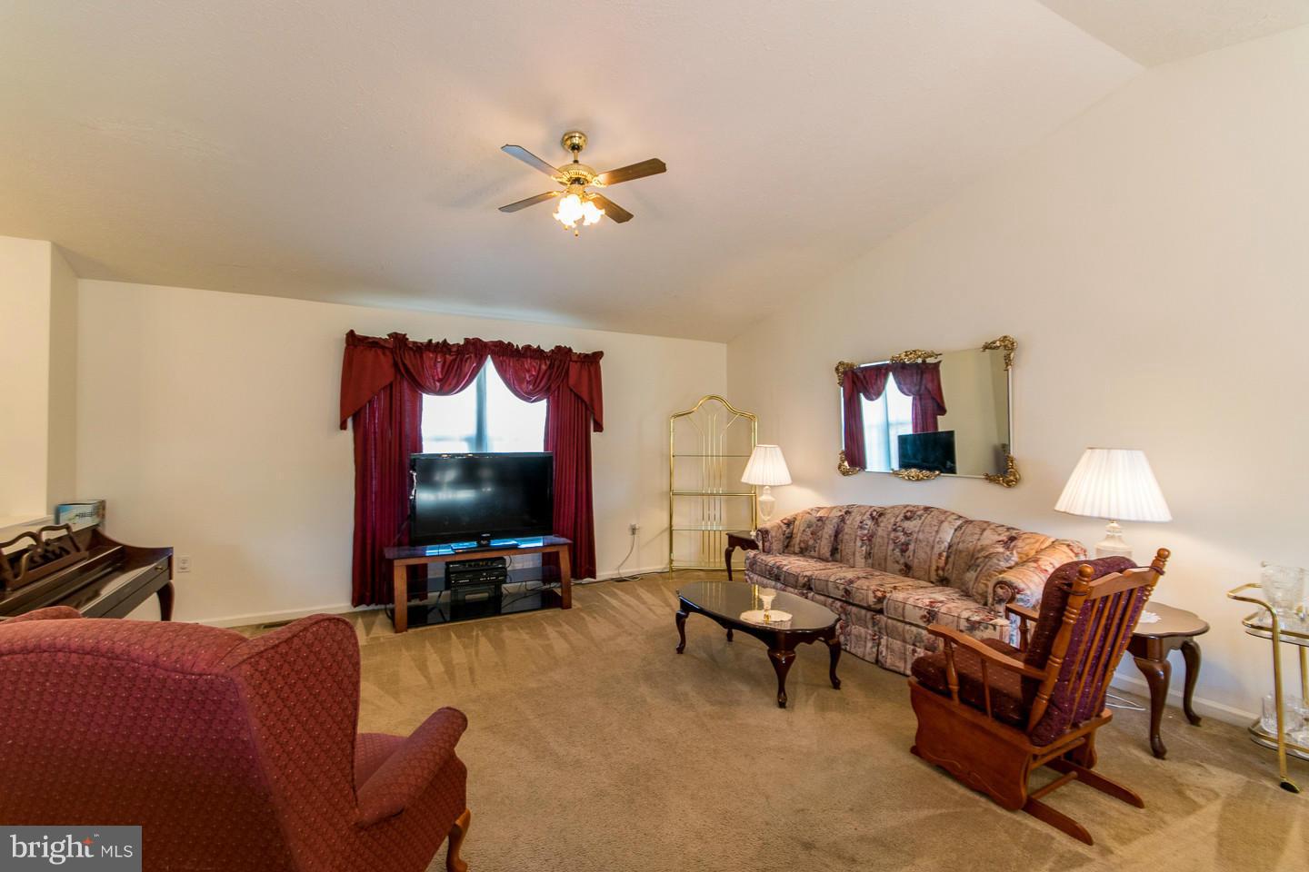 54 Cottontail Court Ranson, WV 25438 - Photo 15 of 30 Living Room