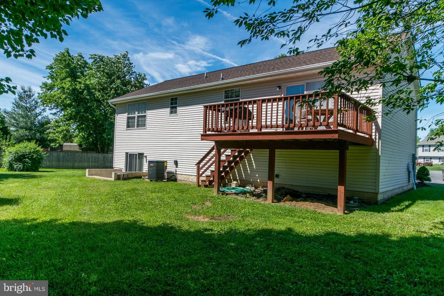 54 Cottontail Court Ranson, WV 25438 - Photo 5 of 30 Exterior (Rear)