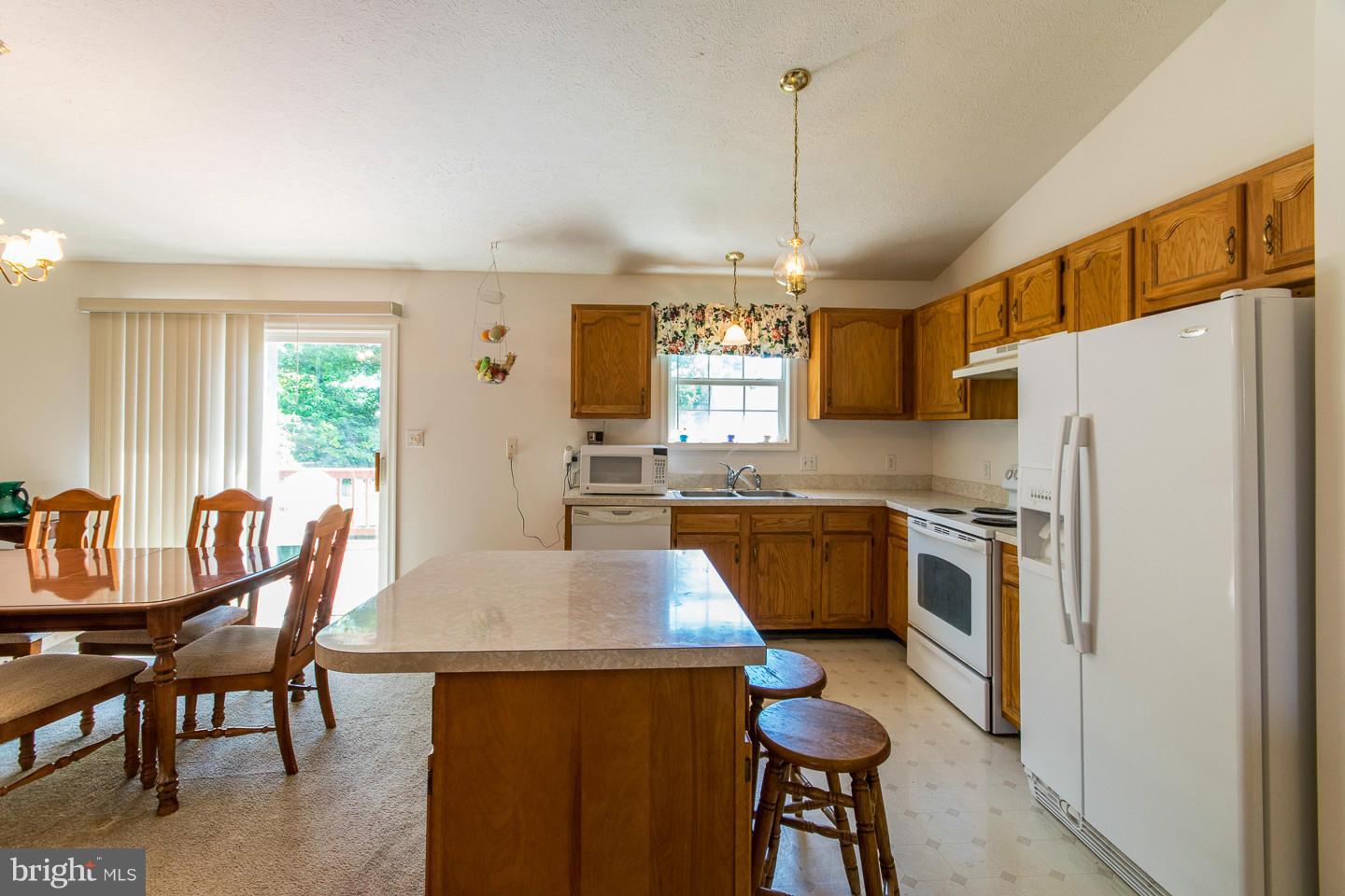 54 Cottontail Court Ranson, WV 25438 - Photo 10 of 30 Kitchen
