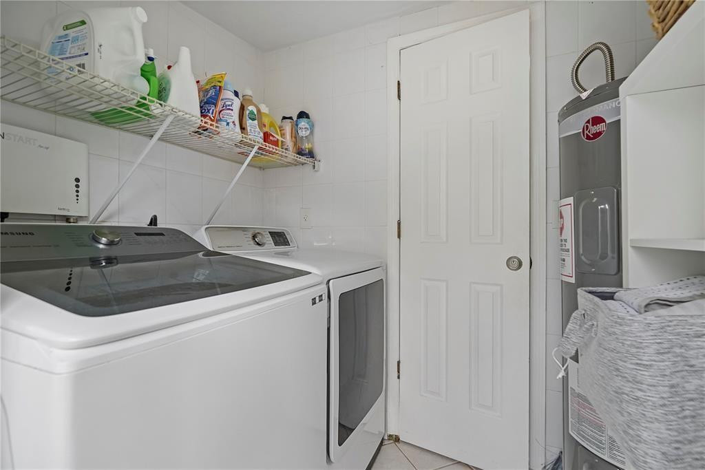 6129 Hogan Creek Road Margate, FL 33063 - Photo 18 of 31 Photo 18