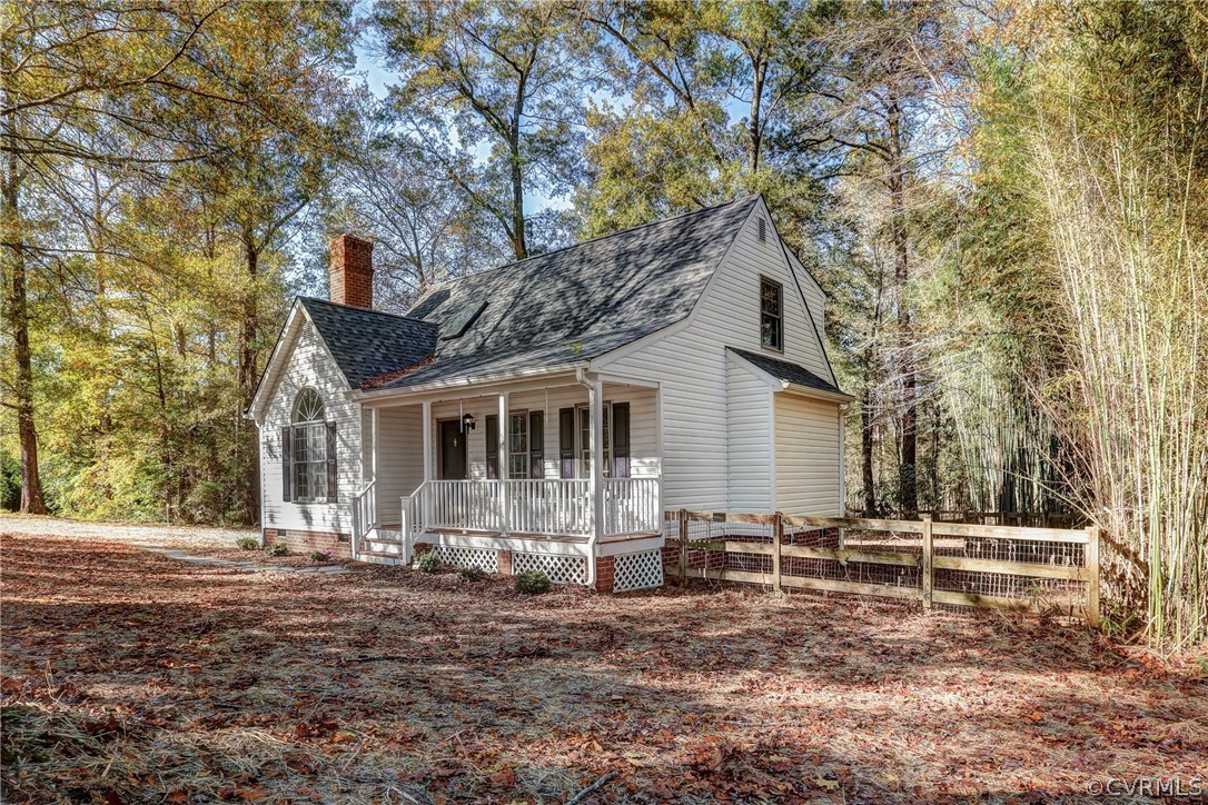 2330 Brookforest Road Midlothian, VA 23112 - Photo 26 of 31 a front view of a house with garden