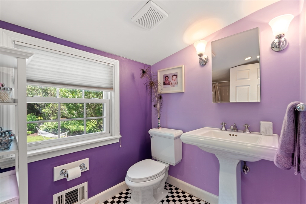 84 Pleasant Street Wenham, MA 01984 - Photo 27 of 38