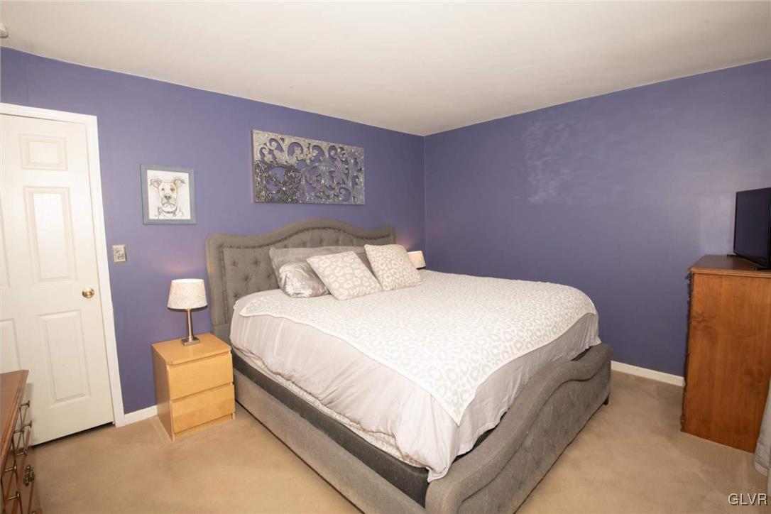 117 Commonwealth Drive Bethlehem, PA 18020 - Photo 17 of 40