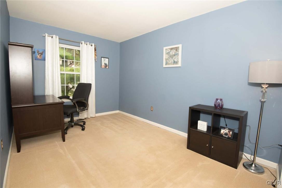 117 Commonwealth Drive Bethlehem, PA 18020 - Photo 21 of 40