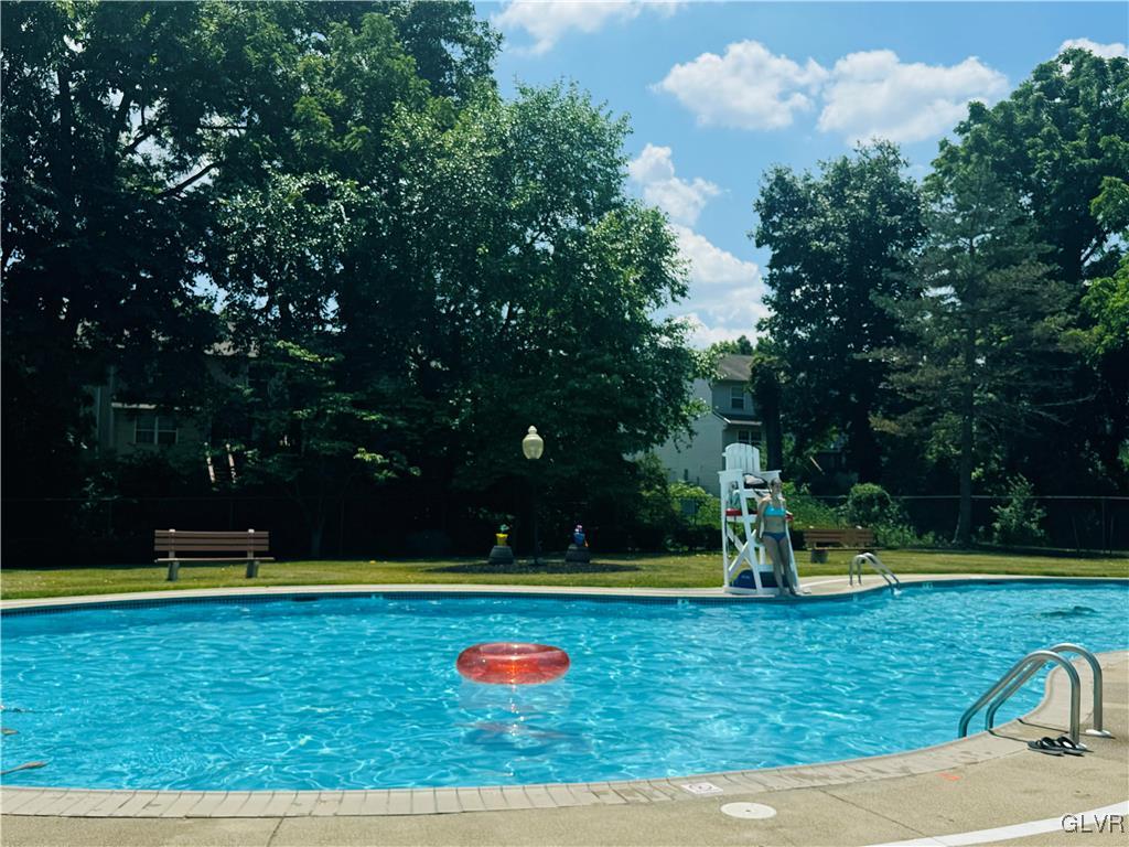 117 Commonwealth Drive Bethlehem, PA 18020 - Photo 35 of 40