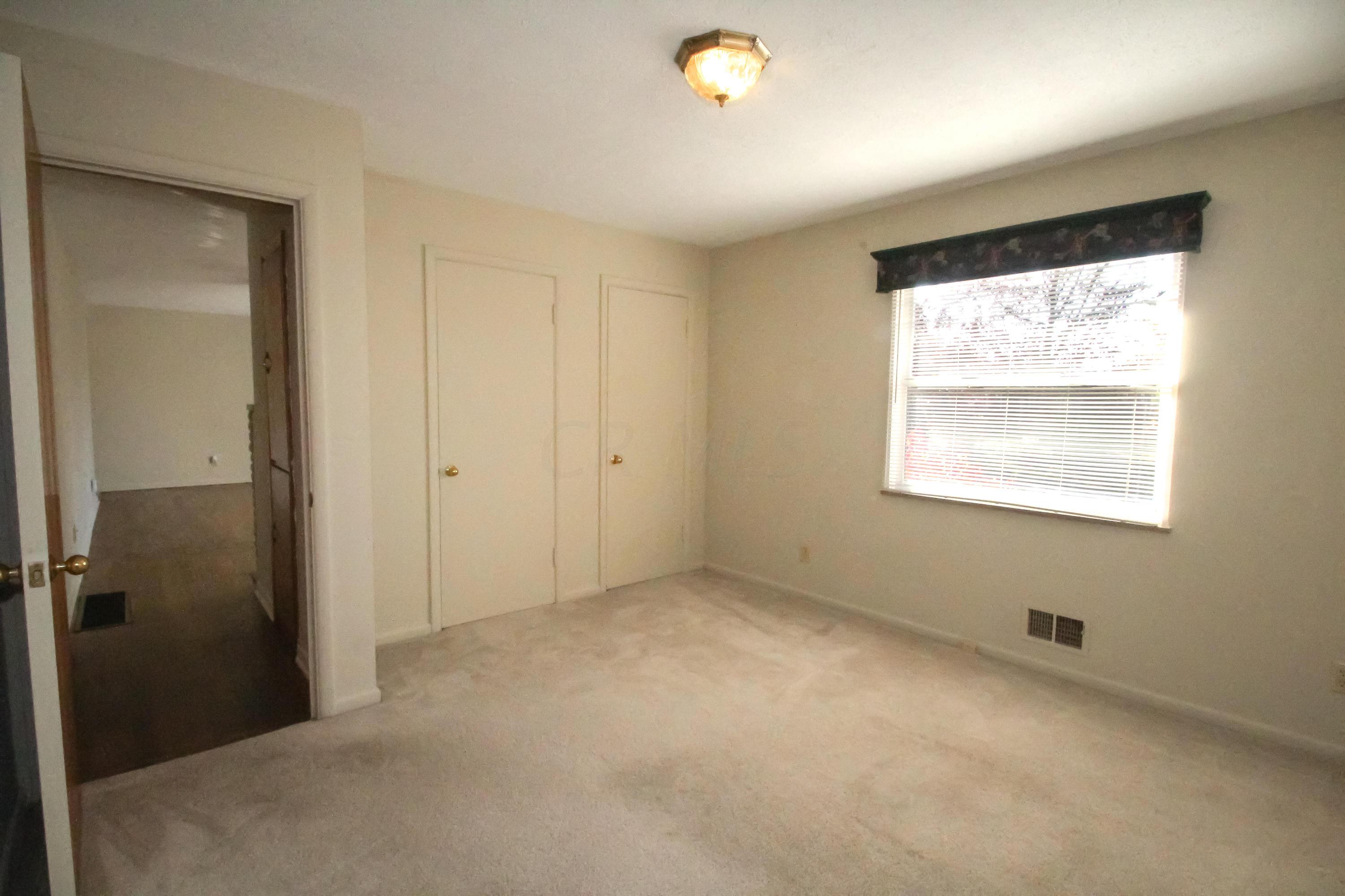 2640 Bristol Road Columbus, OH 43221 - Photo 13 of 24