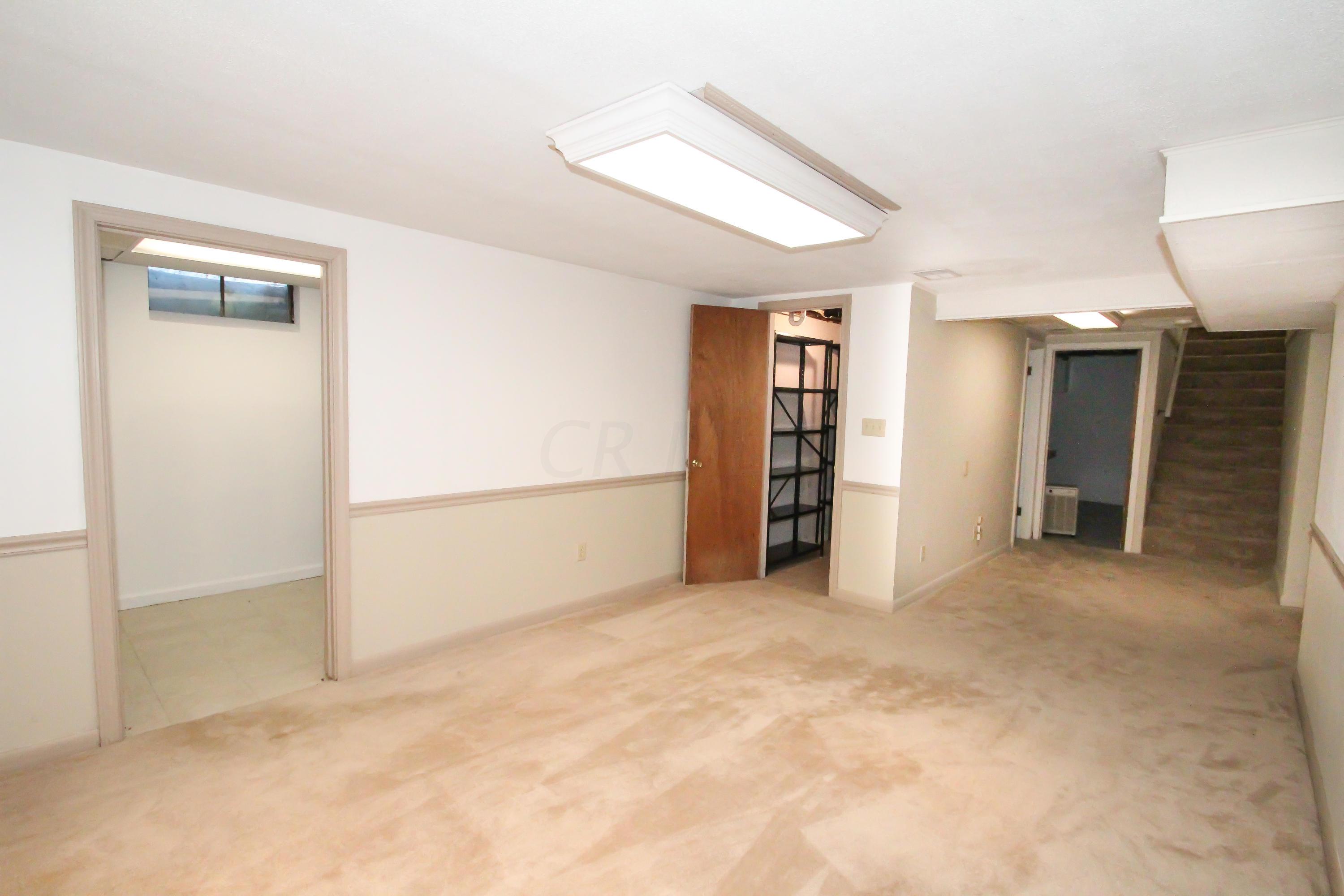 2640 Bristol Road Columbus, OH 43221 - Photo 15 of 24