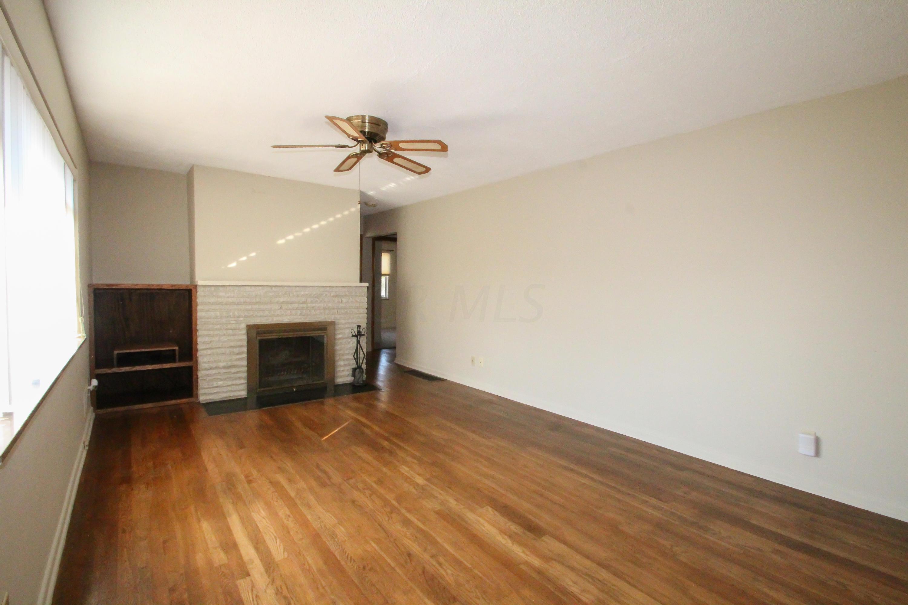 2640 Bristol Road Columbus, OH 43221 - Photo 3 of 24