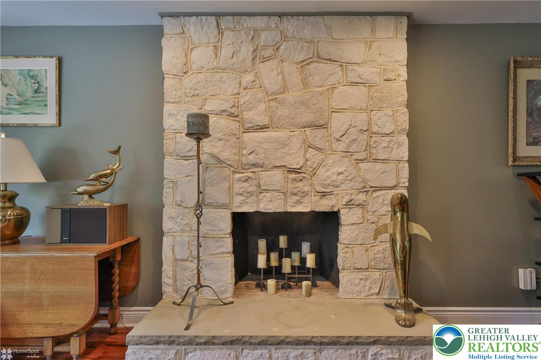 2821 Center Street Bethlehem, PA 18017 - Photo 19 of 68