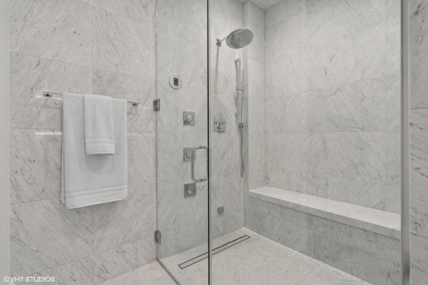 1940 North Mohawk Street, Unit 3 Chicago, IL 60614 - Photo 19 of 33 a bathroom with a shower