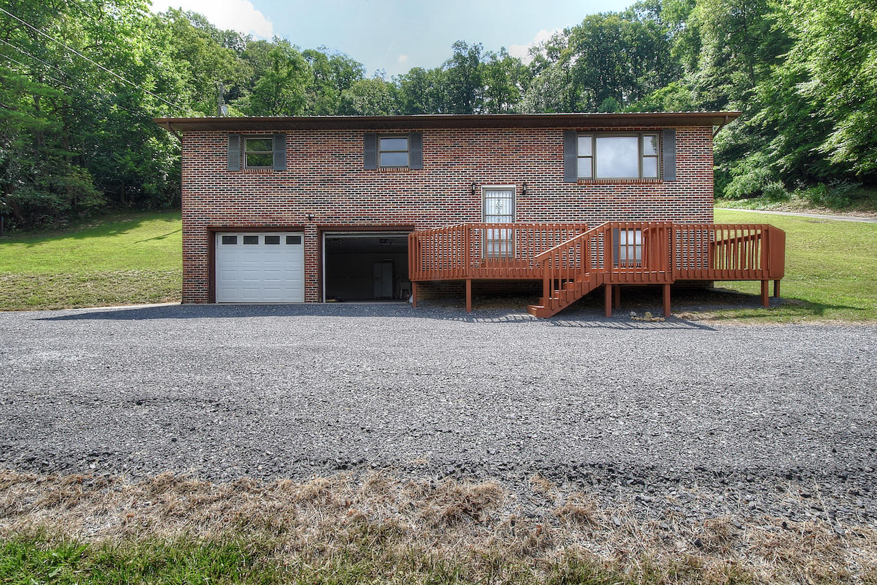 335 Lucy Road Kingsport, TN 37660 - Photo 1 of 41 Front View