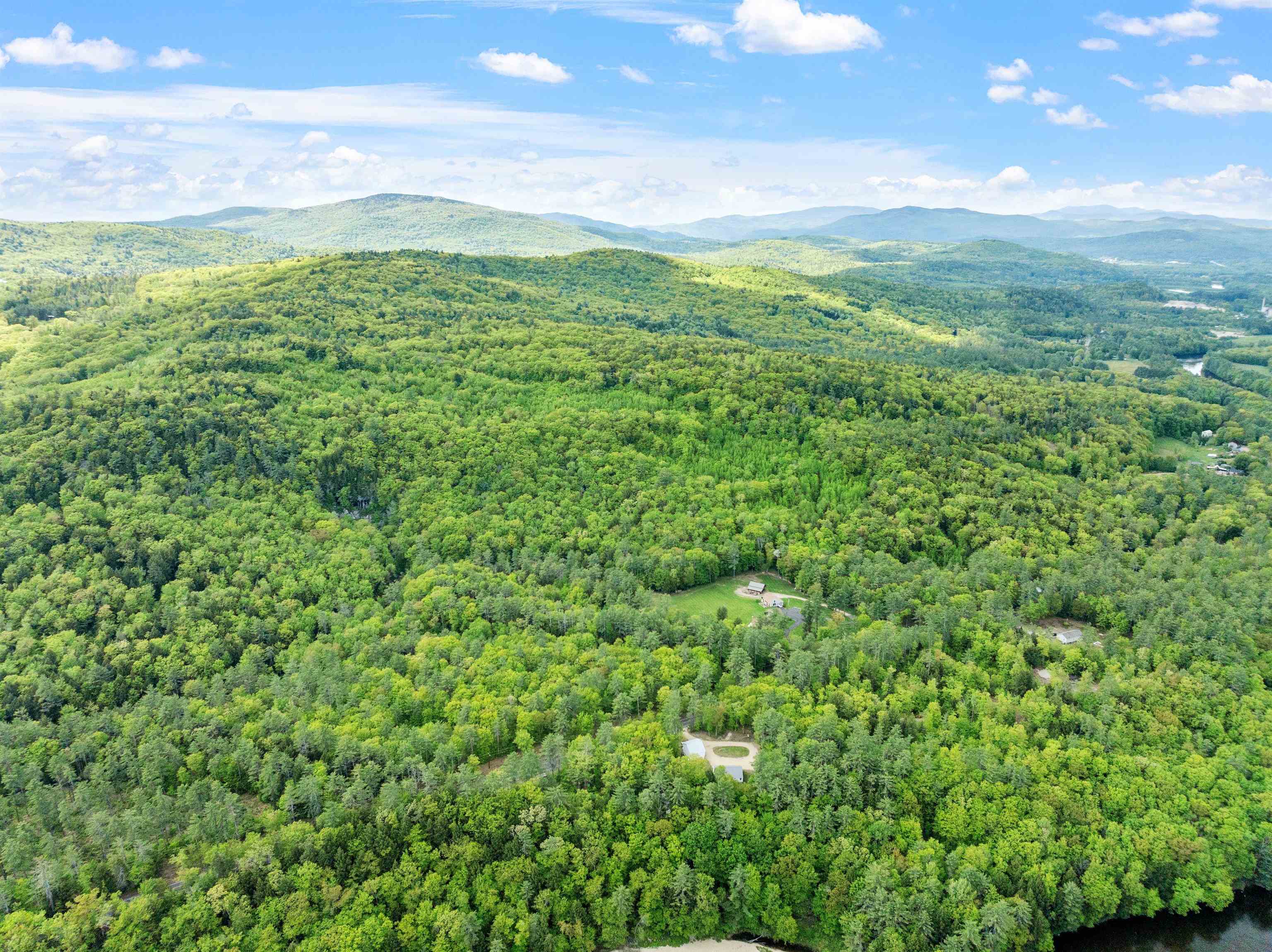 1482 River Road Plymouth, NH 03264 - Photo 15 of 35