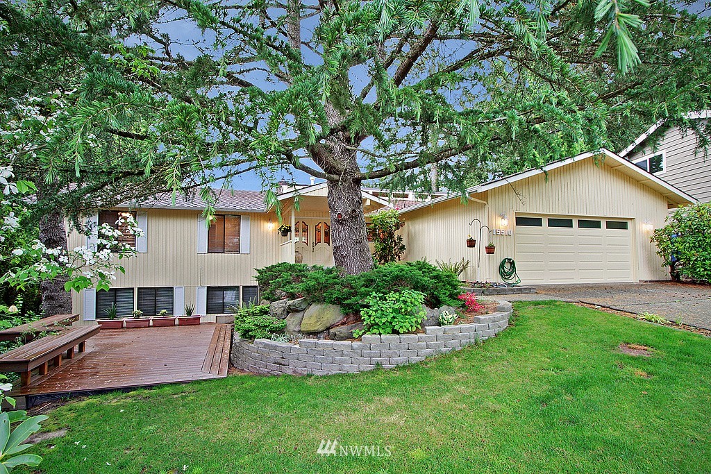 15510 Southeast 168th Street Renton, WA 98058 - Photo 2 of 25 Gallery Image 2