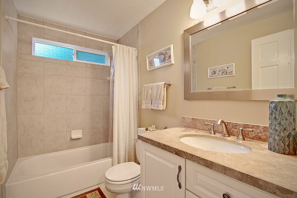 15510 Southeast 168th Street Renton, WA 98058 - Photo 21 of 25 Gallery Image 21