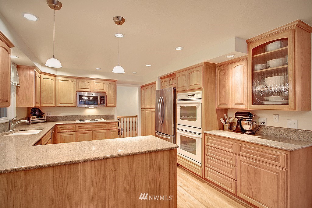 15510 Southeast 168th Street Renton, WA 98058 - Photo 7 of 25 Gallery Image 7