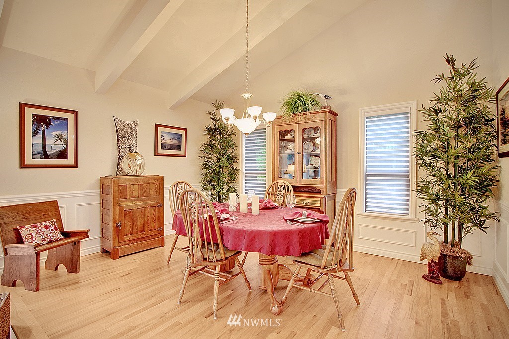 15510 Southeast 168th Street Renton, WA 98058 - Photo 9 of 25 Gallery Image 9