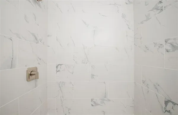 $1,800 | 717 East Gulf Boulevard, Unit 2, Indian Rocks Beach, FL 33785