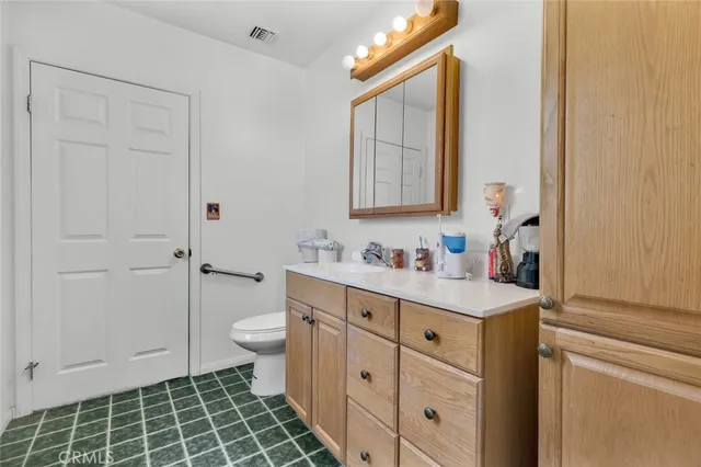 $1,050,000 | 820 North Ford Street, Burbank, CA 91505