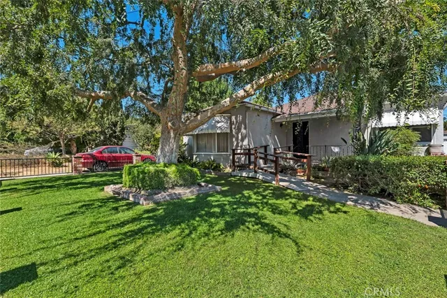 $1,050,000 | 820 North Ford Street, Burbank, CA 91505