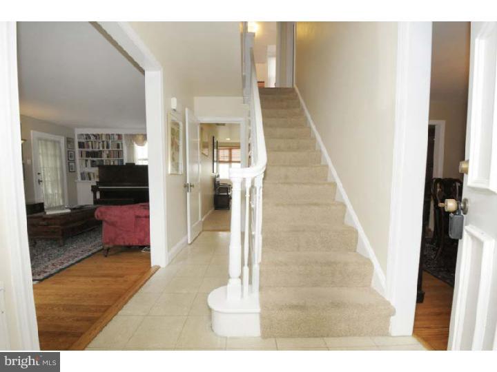 619 Greythorne Road Wynnewood, PA 19096 - Photo 9 of 19 Hallway