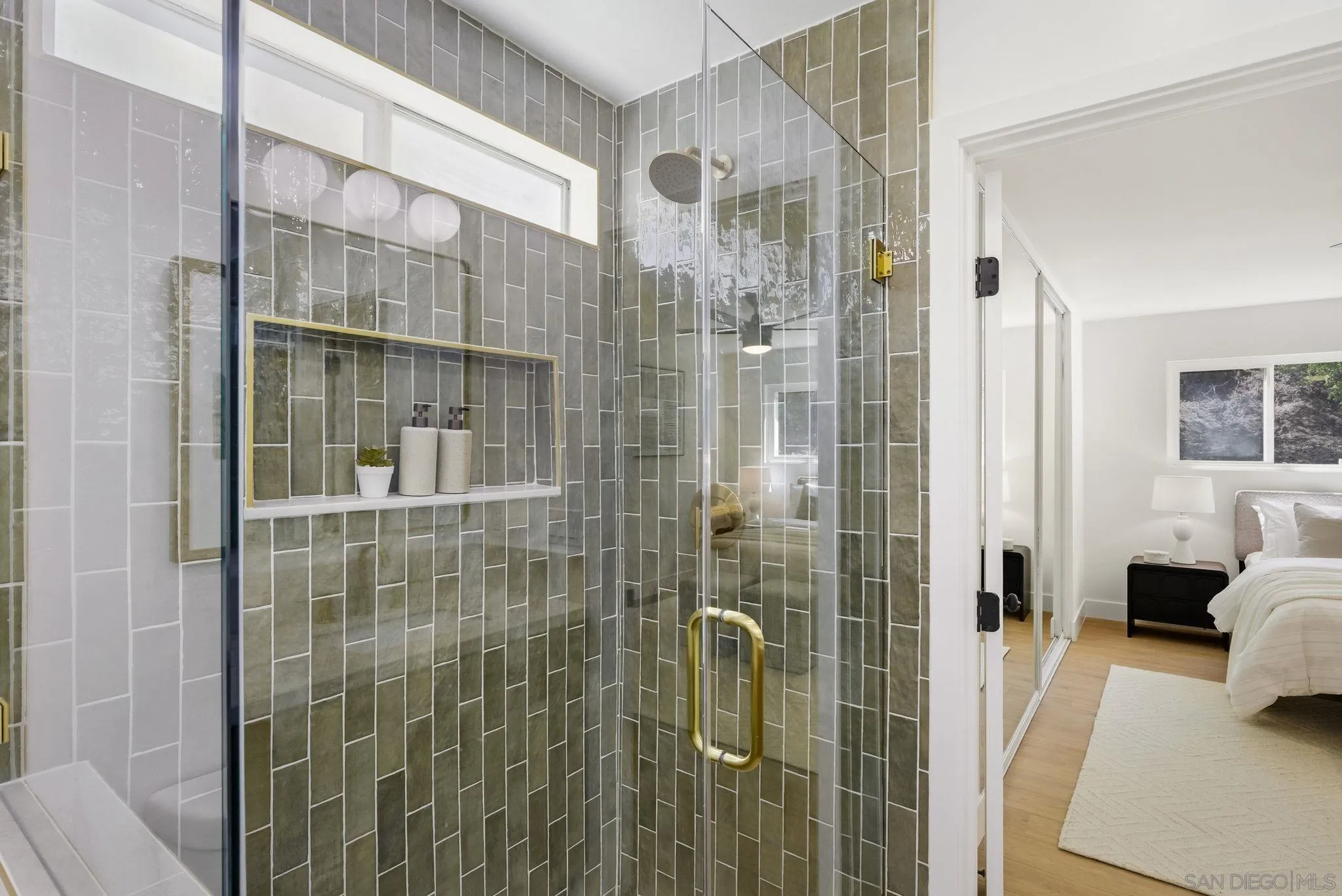 1198 Benjamin Place El Cajon, CA 92020 - Photo 18 of 38 a bathroom with a shower