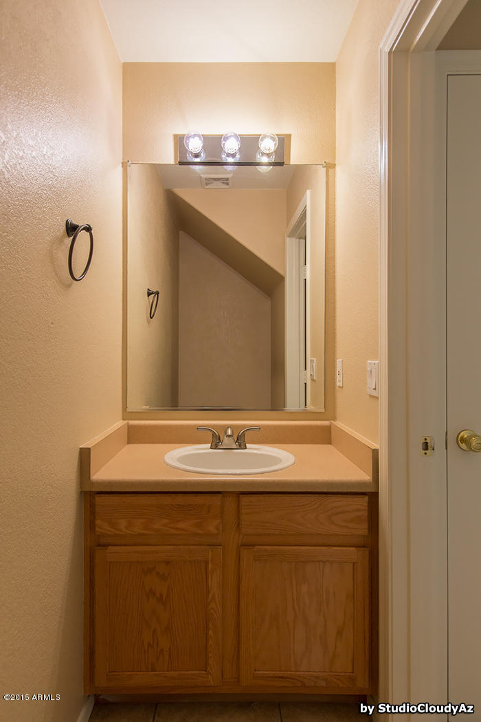 3242 South Bowman Road Apache Junction, AZ 85119 - Photo 8 of 26 bowmanBathB