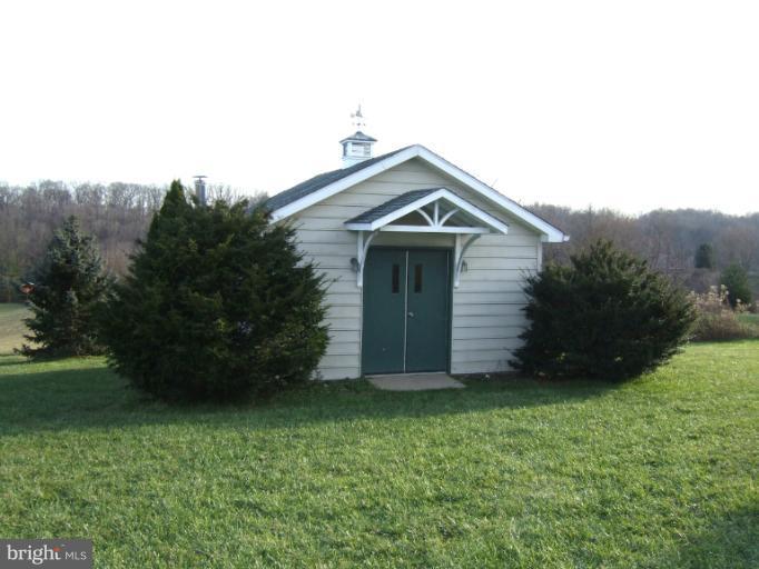 4523 Mt Carmel Road Hampstead, MD 21074 - Photo 11 of 30 Exterior (General)