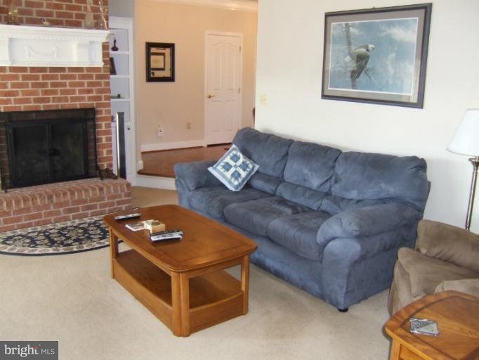 4523 Mt Carmel Road Hampstead, MD 21074 - Photo 18 of 30 Living Room
