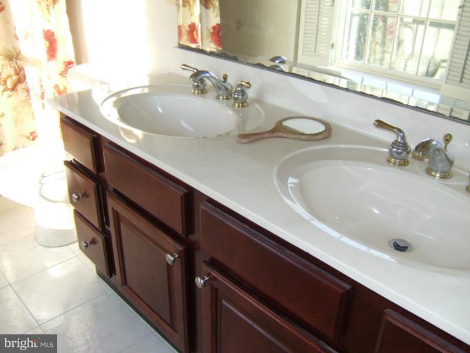 4523 Mt Carmel Road Hampstead, MD 21074 - Photo 28 of 30 Bath (Master)