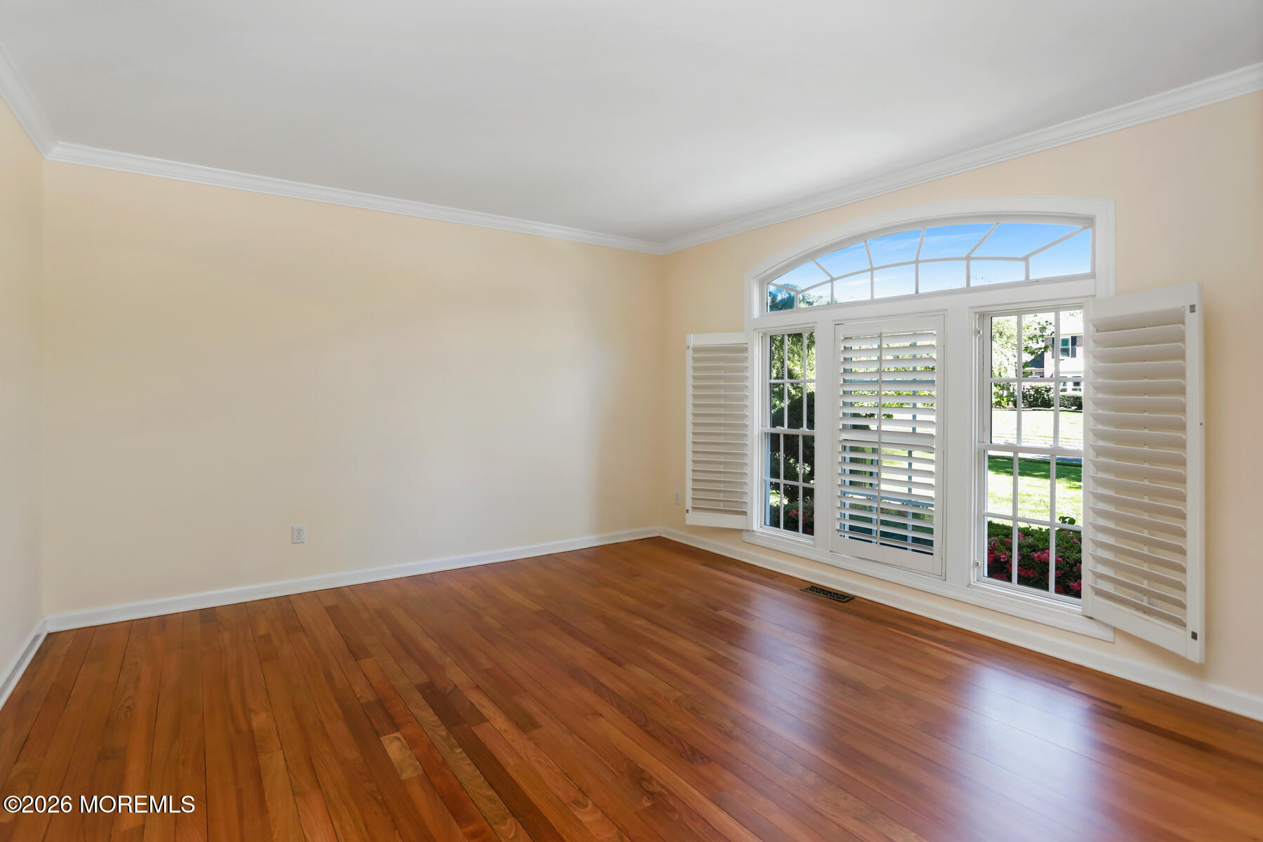1603 Walton Way Neptune, NJ 07753 - Photo 8 of 84 37