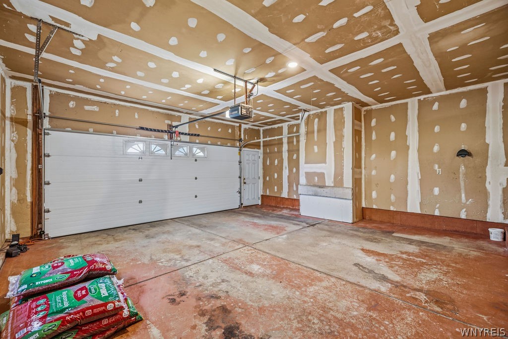5788 Stone Road Lockport, NY 14094 - Photo 31 of 38