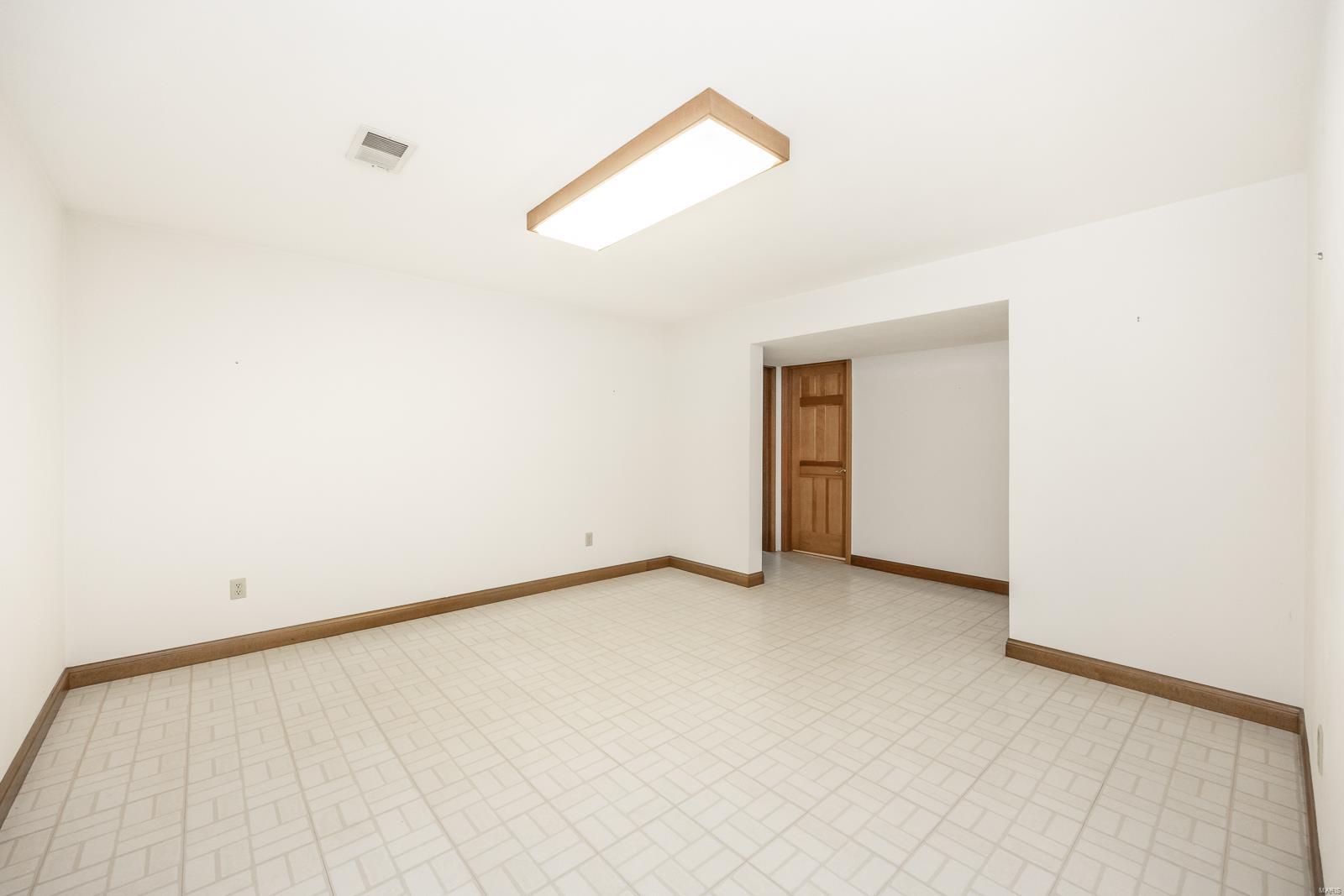650 Quail Run O'Fallon, IL 62269 - Photo 33 of 56 Gallery Image 33