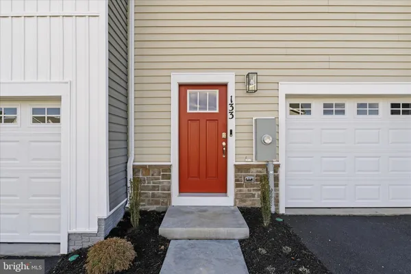 a view of a entryway of the house