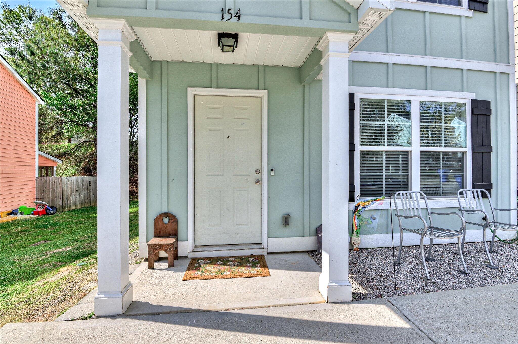 154 Village Run Harlem, GA 30814 - Photo 4 of 30 04-104