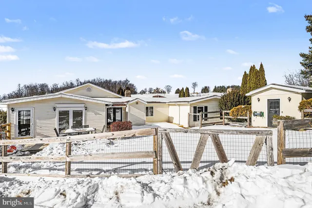 $359,900 | 4570 Walters Hatchery Road, Spring Grove, PA 17362