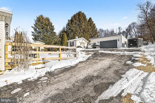 $359,900 | 4570 Walters Hatchery Road, Spring Grove, PA 17362