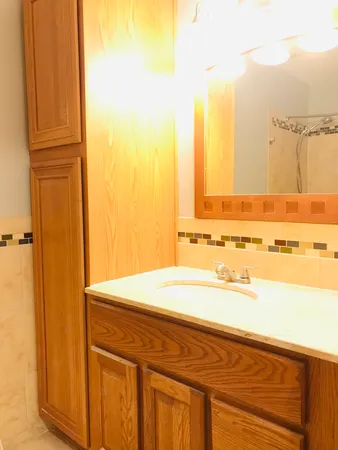 $3,200 | 724 Burning Tree Lane, Naperville, IL 60563
