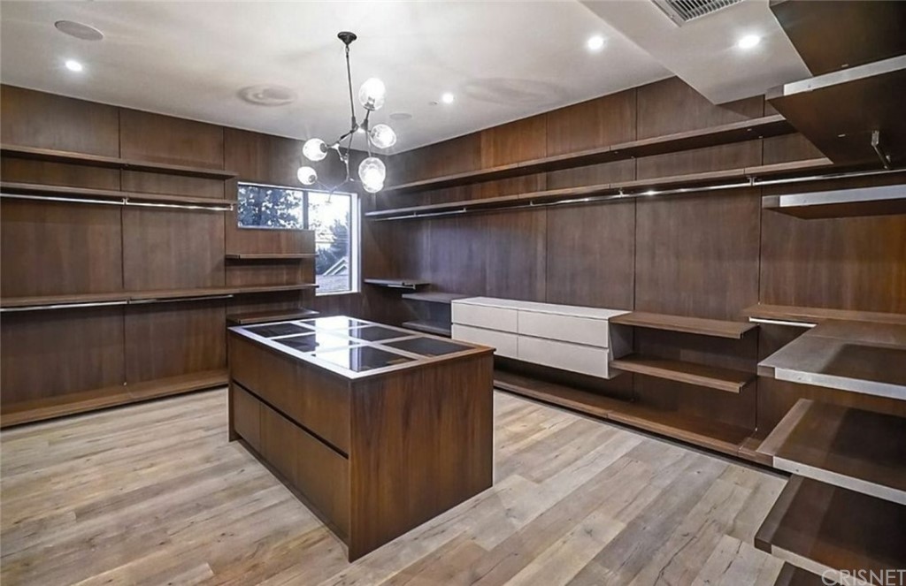 2484 Roscomare Road Los Angeles, CA 90077 - Photo 10 of 16