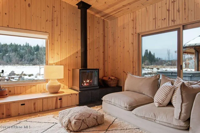 $2,500,000 | 202 Siskin Lane, Sandpoint, ID 83864