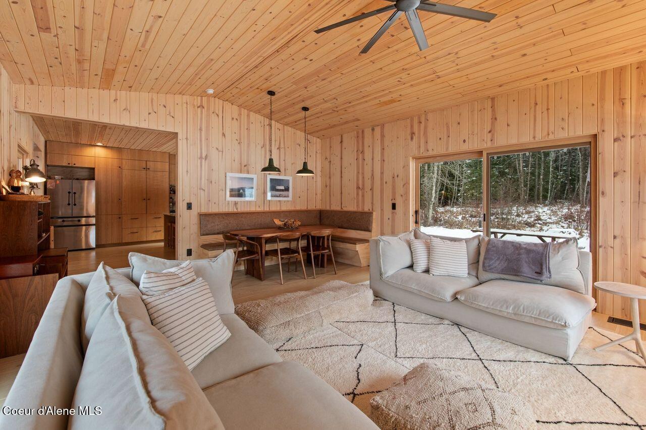 202 Siskin Lane Sandpoint, ID 83864 - Photo 9 of 50 9 interior living 3