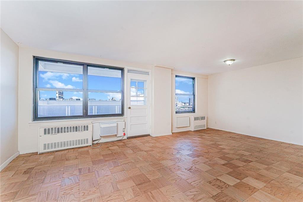 40 Brighton 1st Road, Unit 7N Brooklyn, NY 11235 - Photo 11 of 28