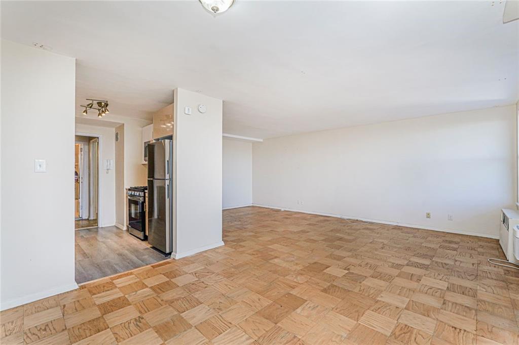 40 Brighton 1st Road, Unit 7N Brooklyn, NY 11235 - Photo 13 of 28