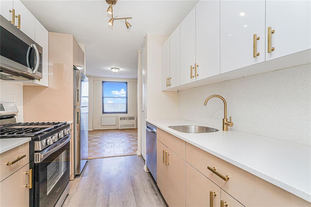 40 Brighton 1st Road, Unit 7N Brooklyn, NY 11235 - Photo 14 of 28