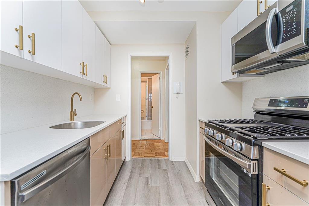 40 Brighton 1st Road, Unit 7N Brooklyn, NY 11235 - Photo 16 of 28