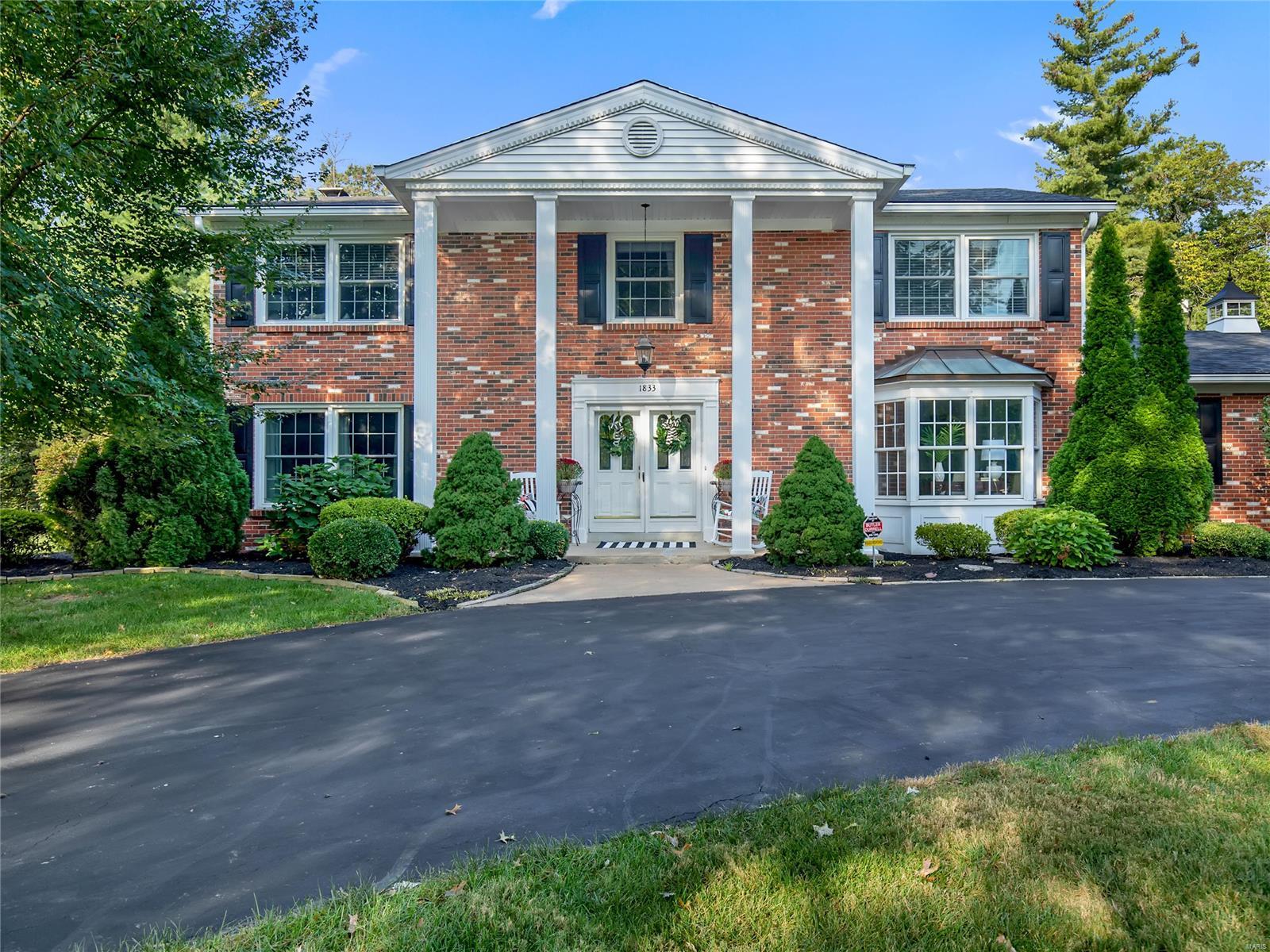 1833 Bopp Road St. Louis, MO 63131 - Photo 2 of 25 Gallery Image 2