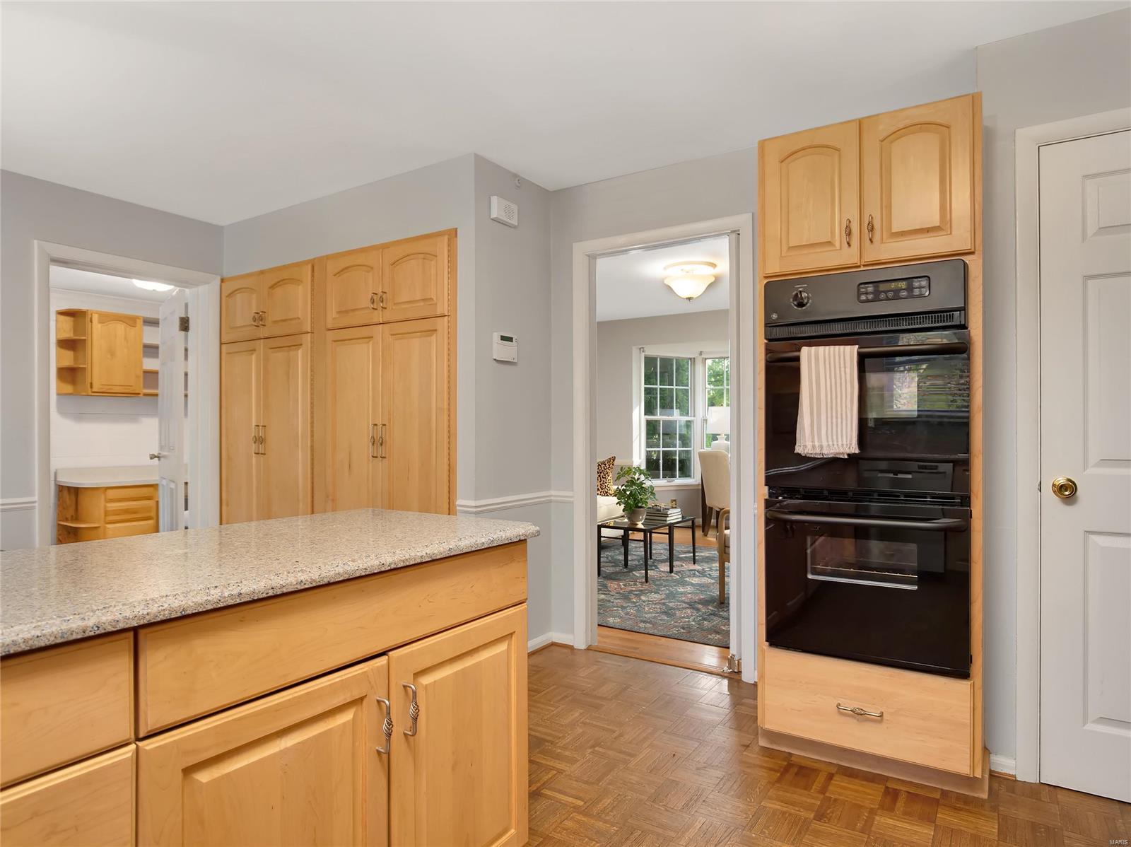1833 Bopp Road St. Louis, MO 63131 - Photo 11 of 25 Gallery Image 11