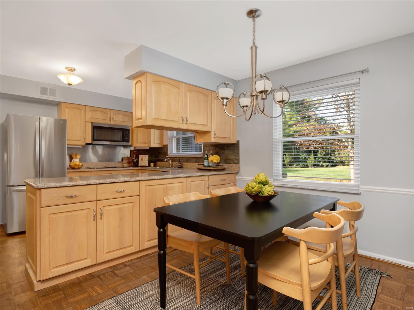 1833 Bopp Road St. Louis, MO 63131 - Photo 9 of 25 Gallery Image 9